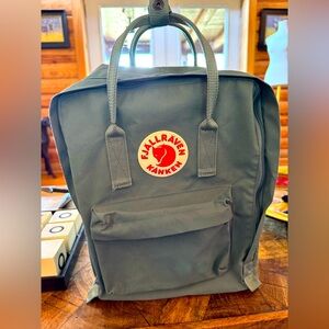 Fjallraven Kånken Green Backpack